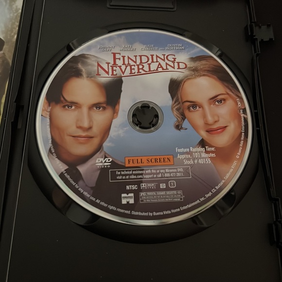 Finding Neverland movie - DVD - Good condition. - Picture 3 of 3